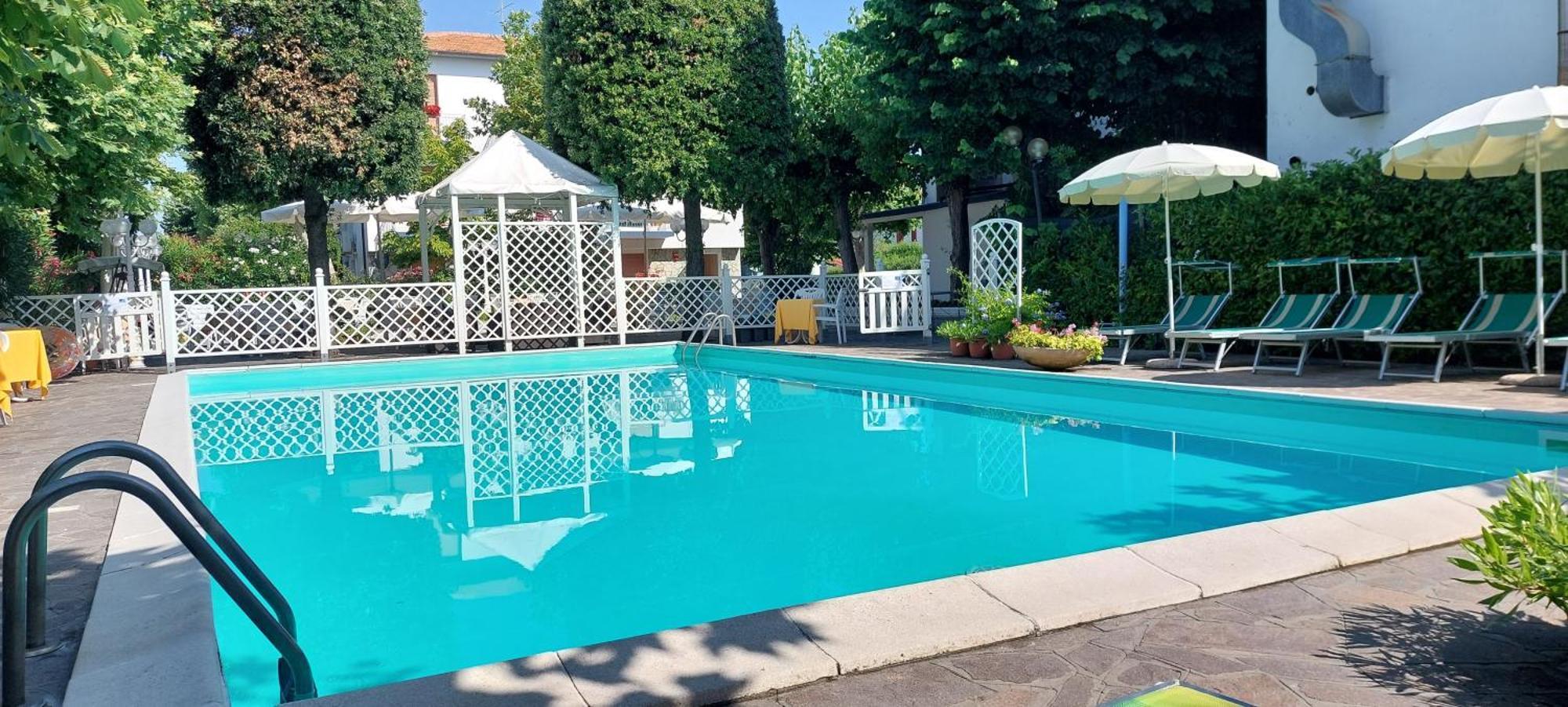 Hotel Garden Marotta